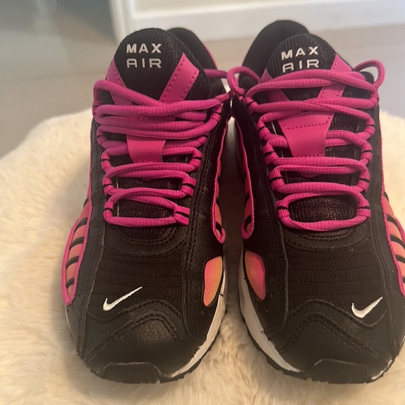 2020
Wmns Air Max Tailwind 4 'Fire Pink' - Picture 2 of 5